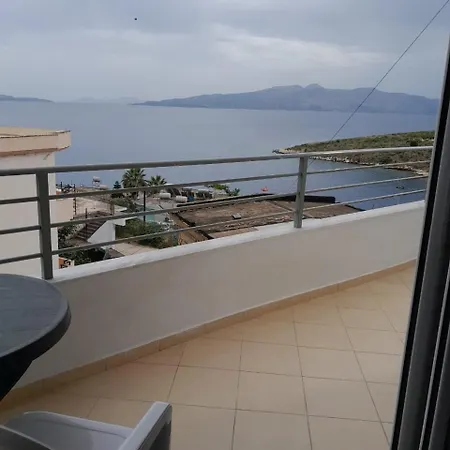 Iris Sarandë