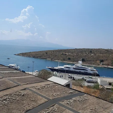 Iris Sarandë